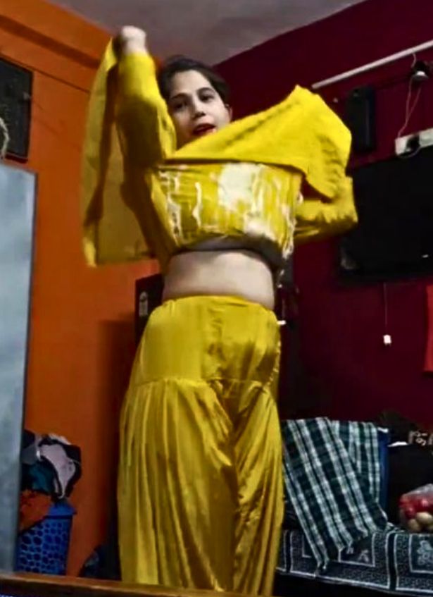 suit salwar aunty chudai