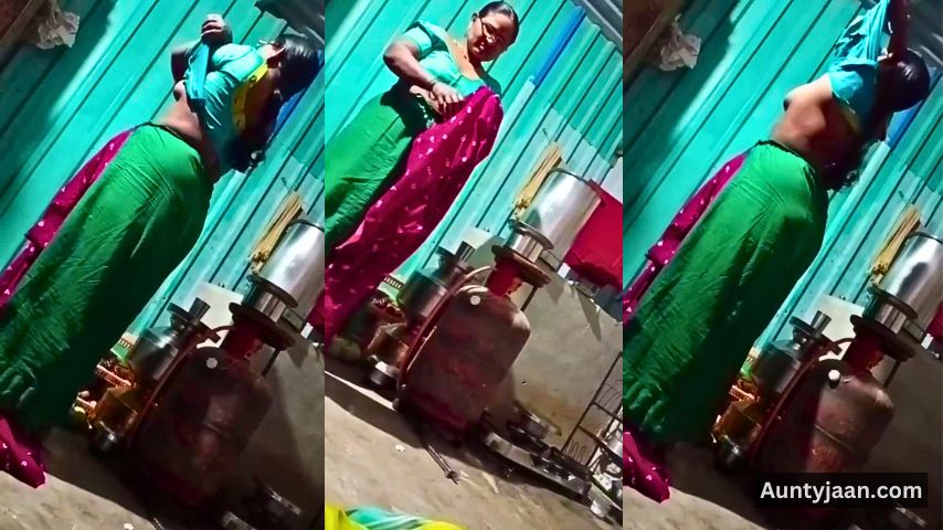 gaon ki assam aunty removing saree nude pics