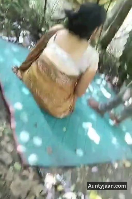 randi aunty outdoor chudai