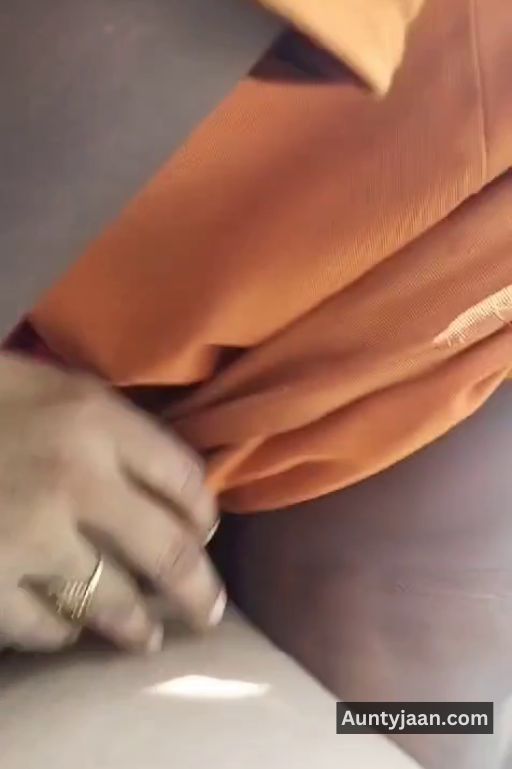 randi aunty outdoor chudai