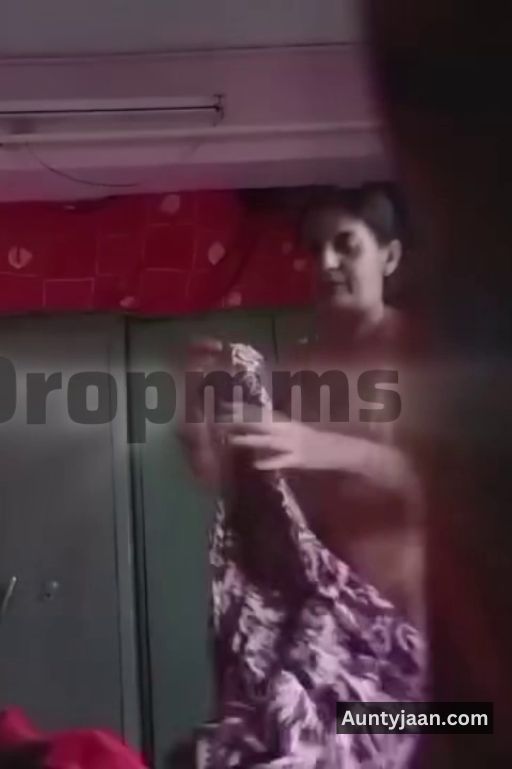 aunty maxi nude photos