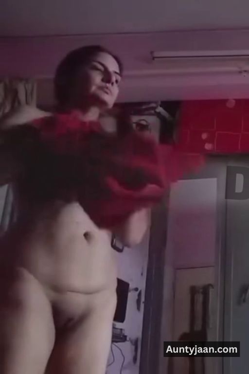 aunty maxi nude photos