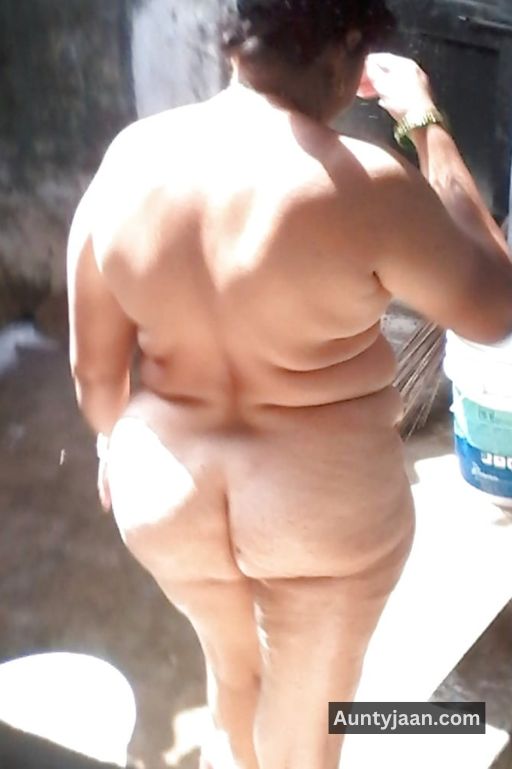 aunty ki moti gand wali ki photos