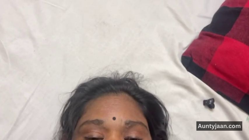 randi tamil aunty blowjob photos