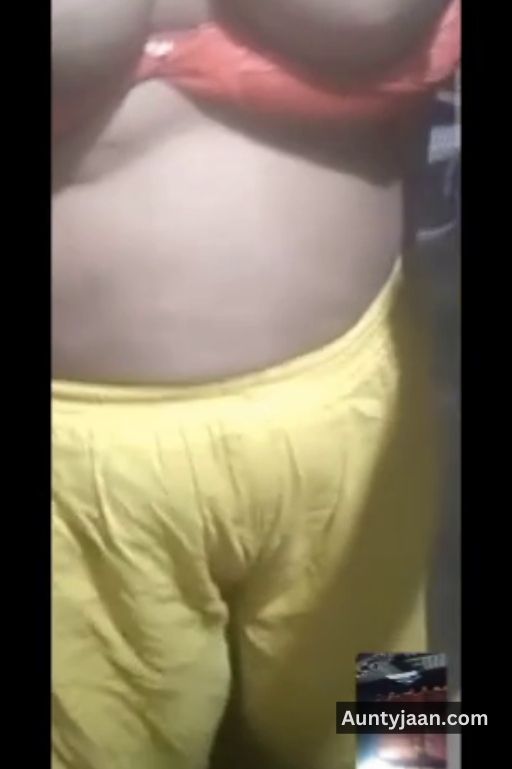 yellow suit salwar wali village aunty big boobs nudes