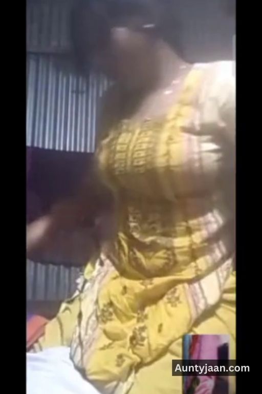 yellow suit salwar wali village aunty big boobs nudes