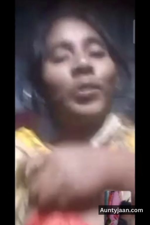 yellow suit salwar wali village aunty big boobs nudes