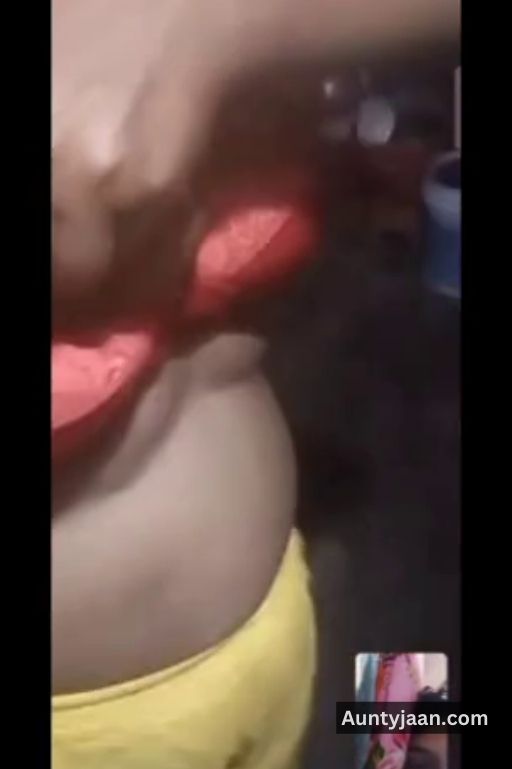 yellow suit salwar wali village aunty big boobs nudes