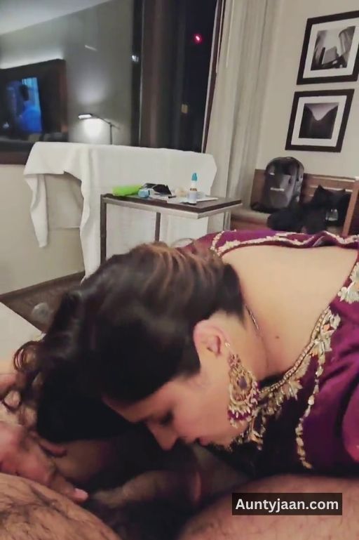 pakistani wife blowjob photos