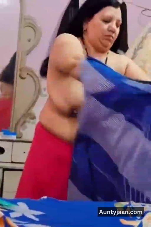 aunty tanker boobs pics or aunty big boobs photos