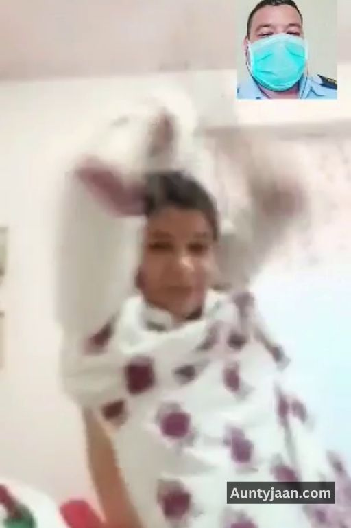 nepali aunty live nude photos ka collection