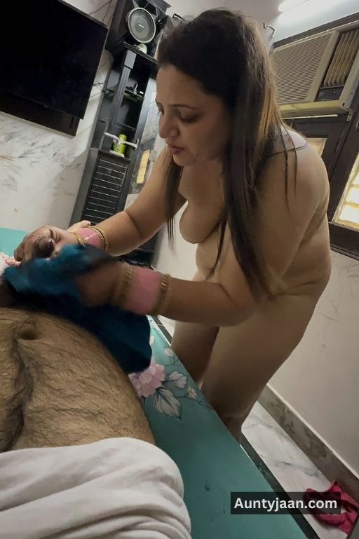 kashmiri aunty ki chudai ke nudes