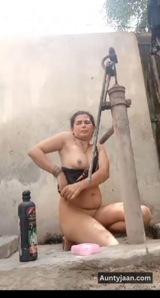 muslim aunty outdoor bath bathing