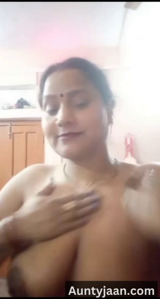 aunty massage sex