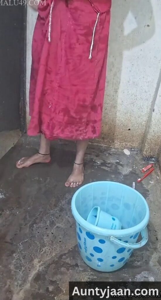 tamil aunty bathroom video