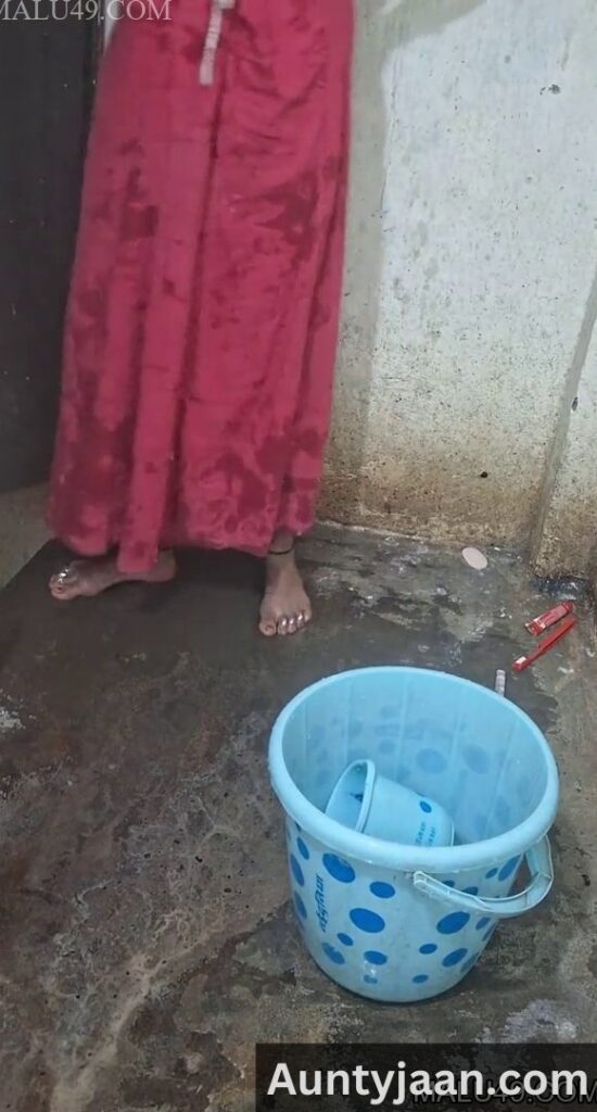 tamil aunty bathroom video