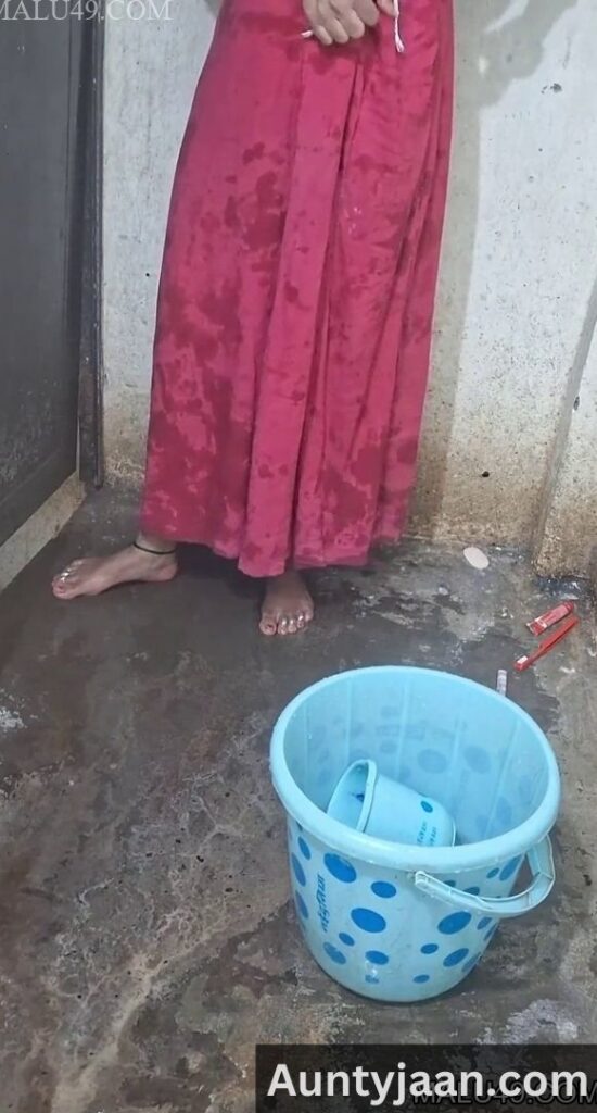 tamil aunty bathroom video