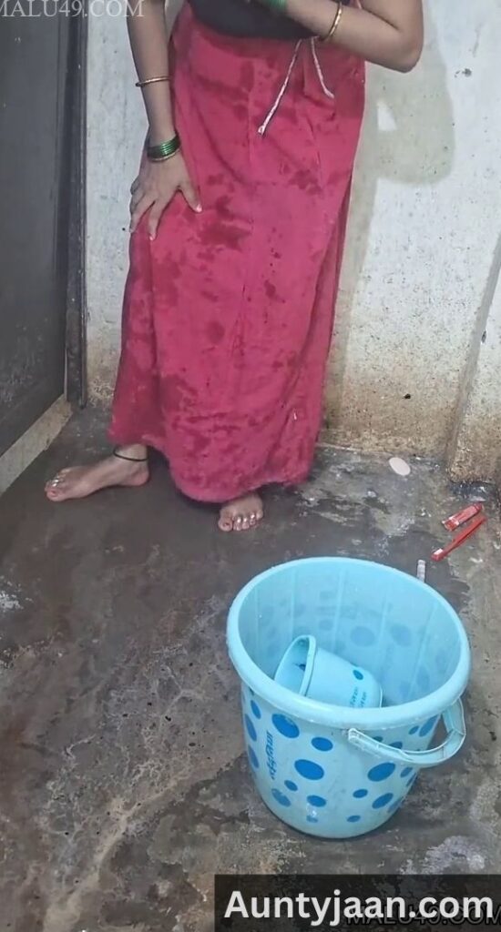 tamil aunty bathroom video
