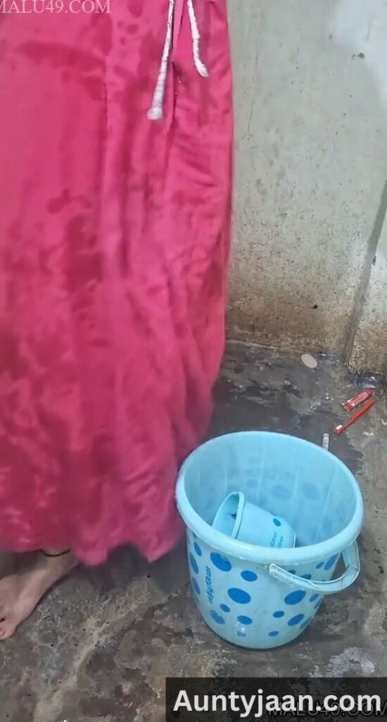 tamil aunty bathroom video