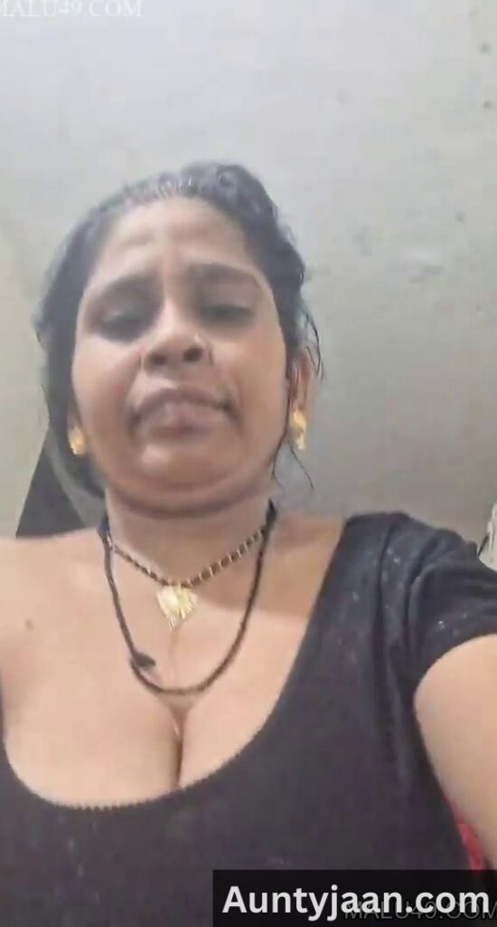 tamil aunty bathroom video