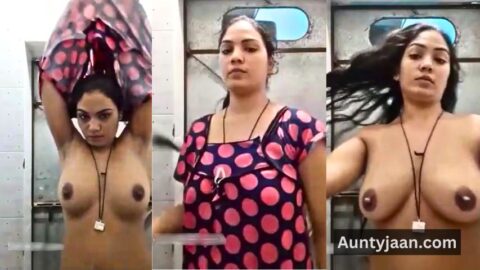 aunty bathroom nudes images