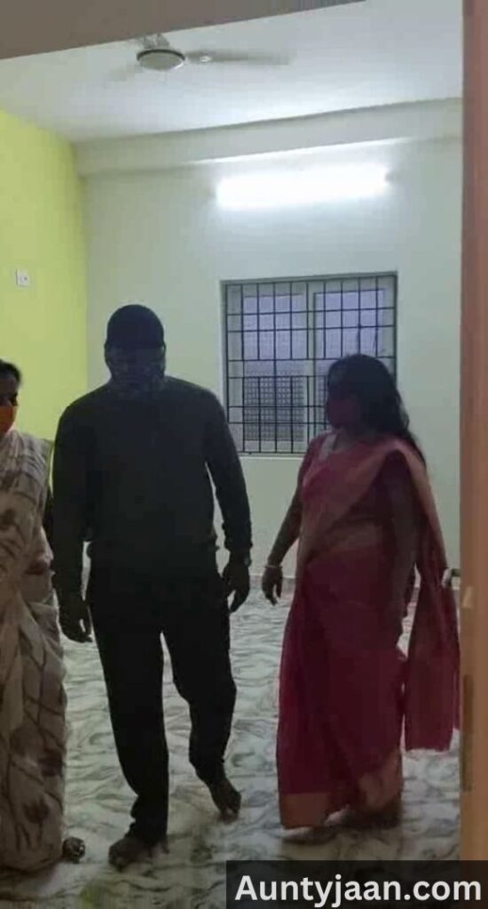 aunty ko maalik ne choda