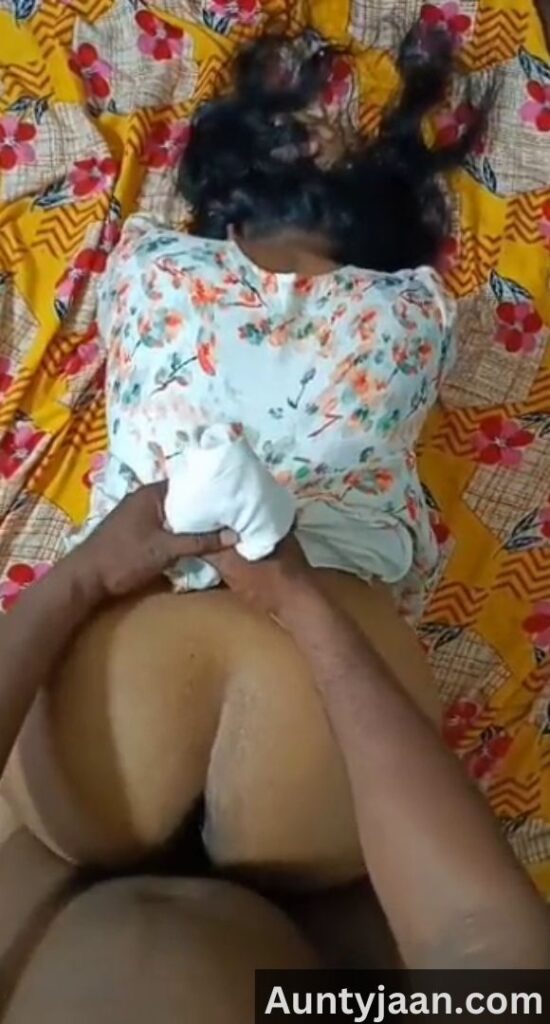 mallu aunty doggystyle chudai