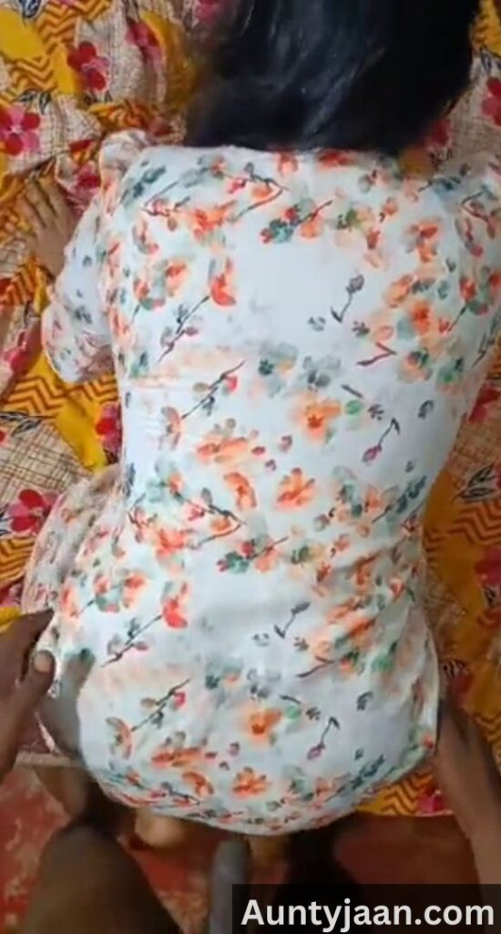 mallu aunty doggystyle chudai