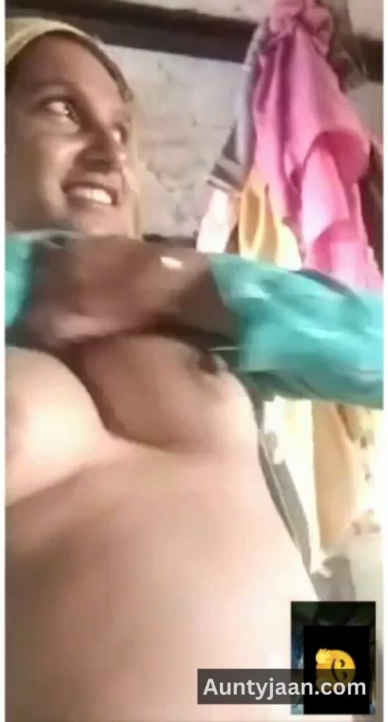 pakistani aunty nude