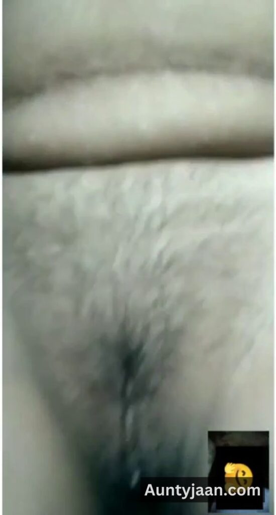 pakistani aunty nude