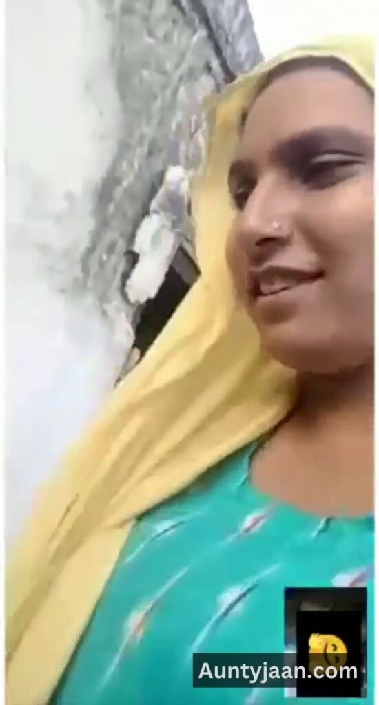 pakistani aunty nude