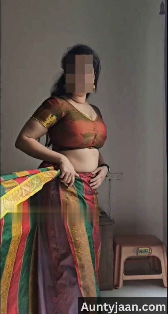 indian aunty saree removing nudes