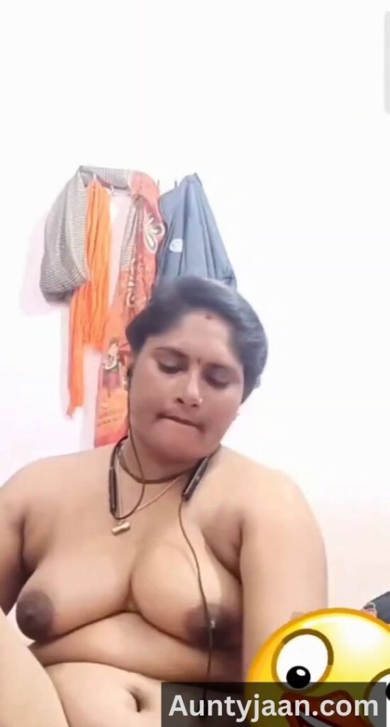 aunty live nude video call