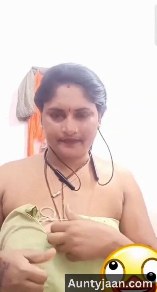 aunty live nude video call