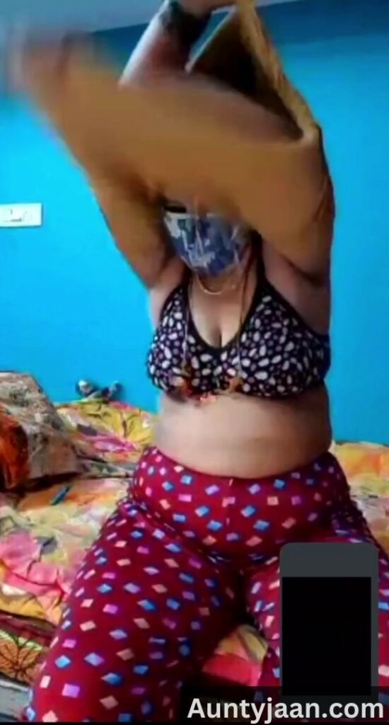 aunty video call sex