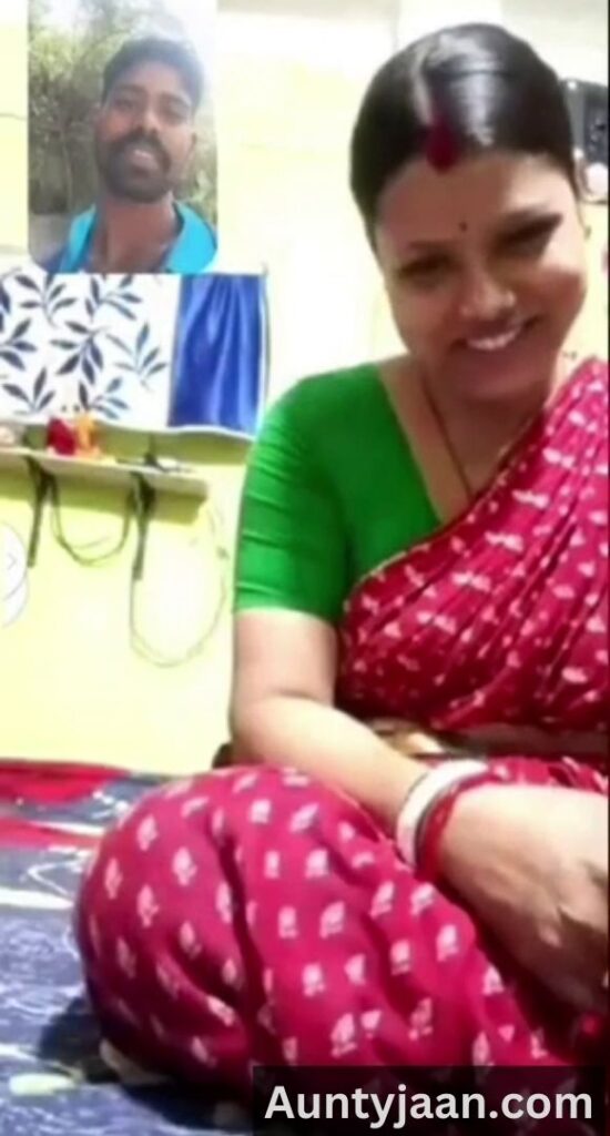 aunty live pussy show