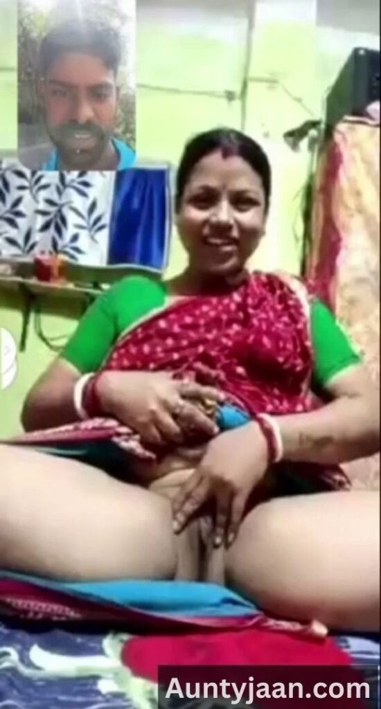 aunty live pussy show