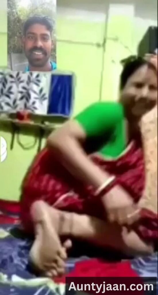 aunty live pussy show