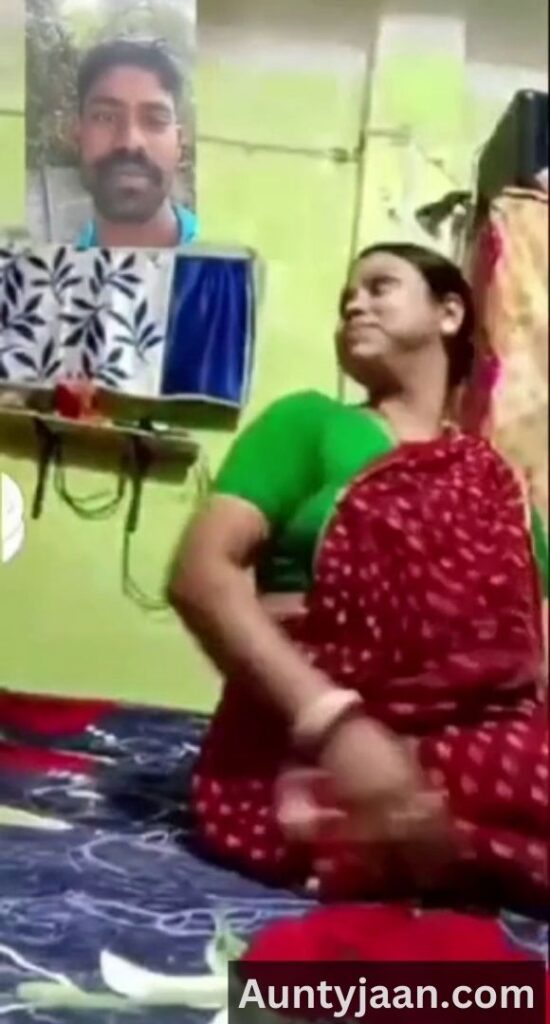 aunty live pussy show