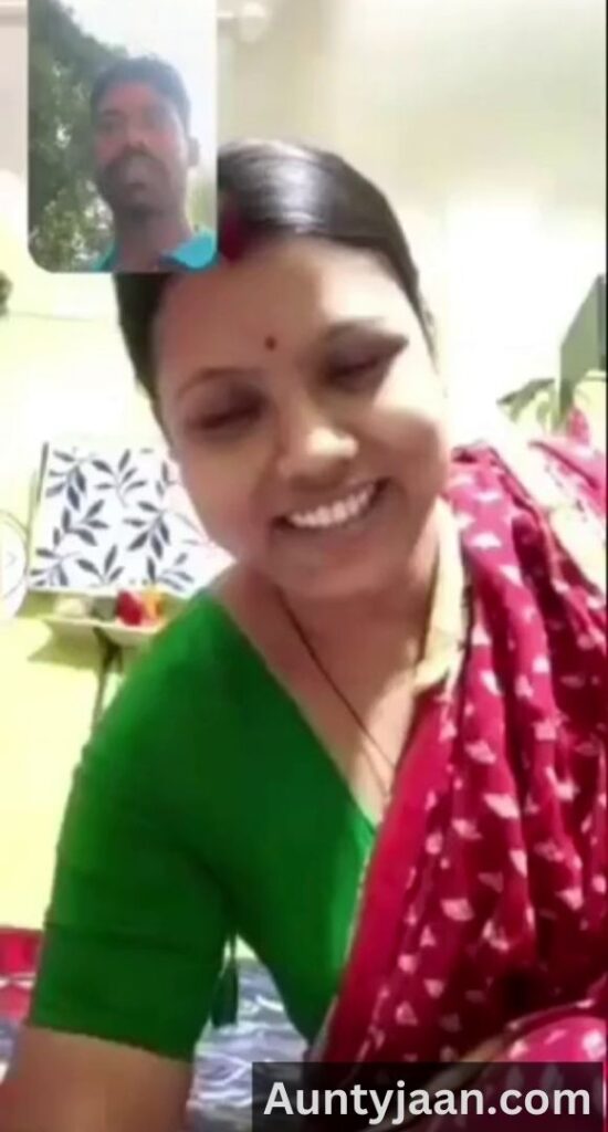 aunty live pussy show