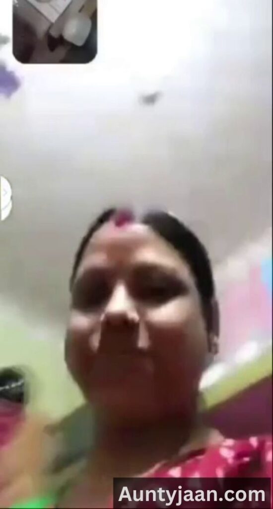 aunty live pussy show