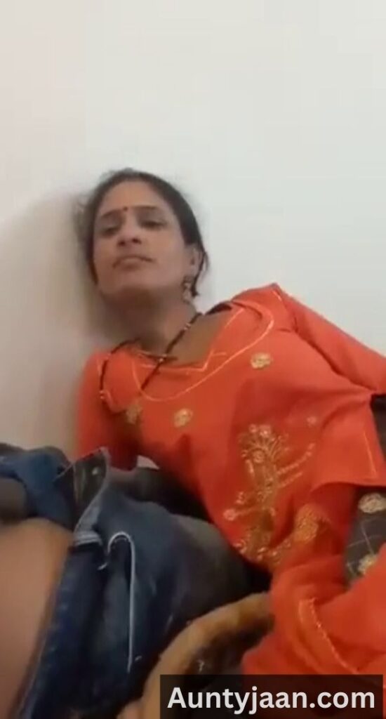 desi aunty blowjob pictures