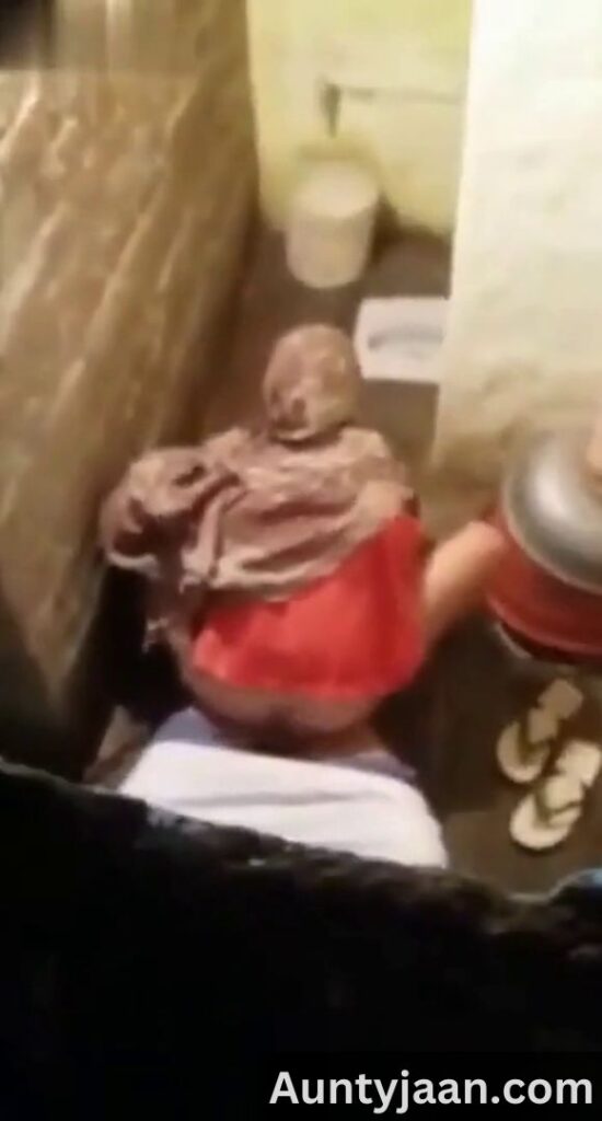 muslim desi hidden cam chudai in toilet