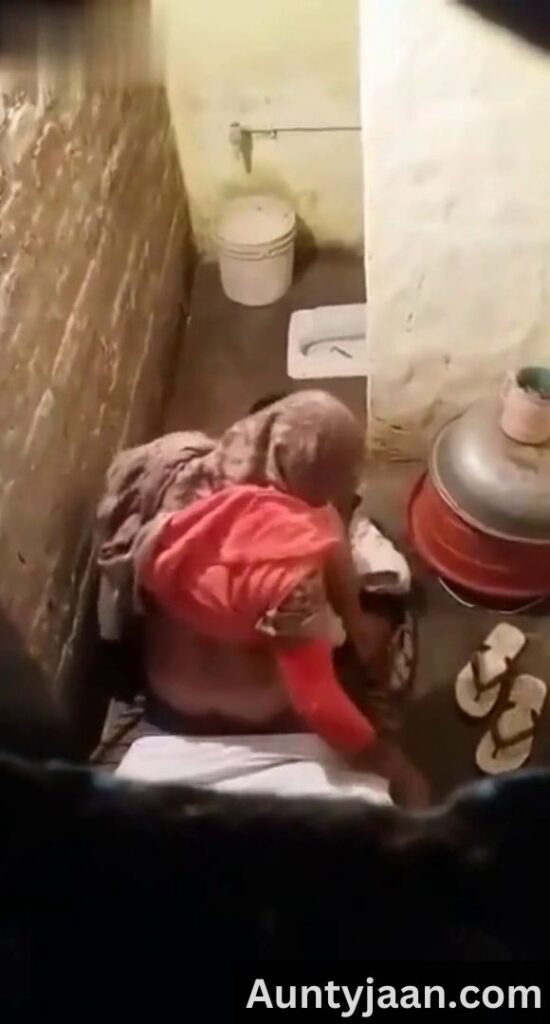 muslim desi hidden cam chudai in toilet