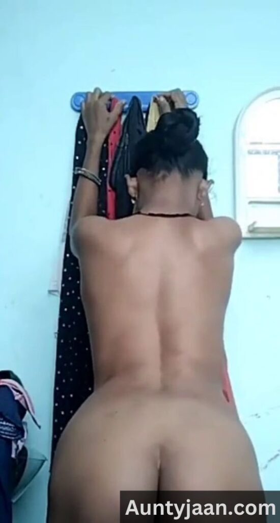 bihari aunty live nudes