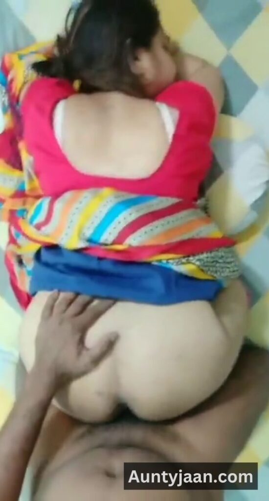 aunty ki ghodi banakar chudai