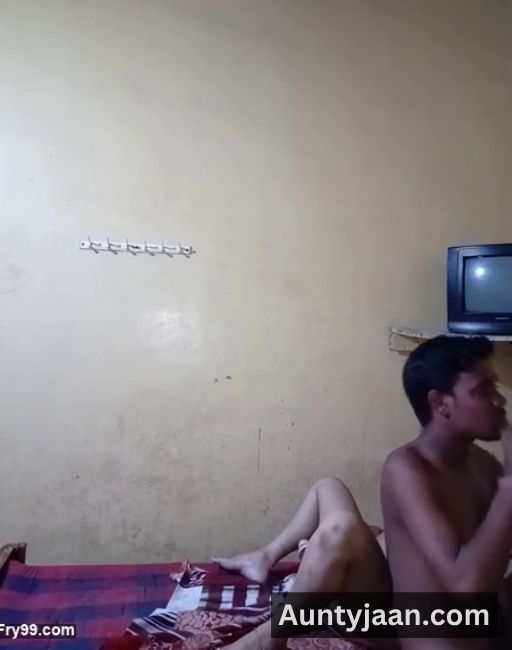 desi mature aunty sex