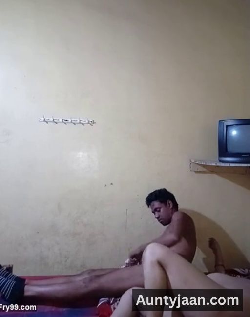 desi mature aunty sex