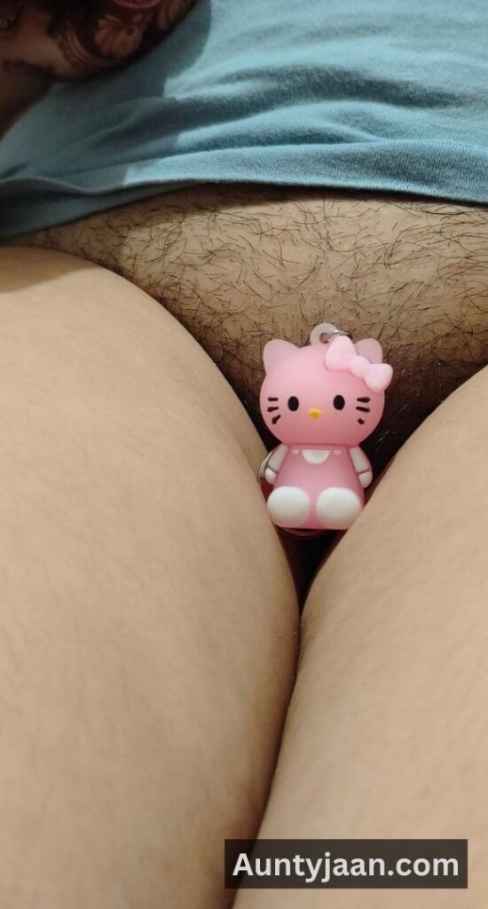 indian milf aunty nude