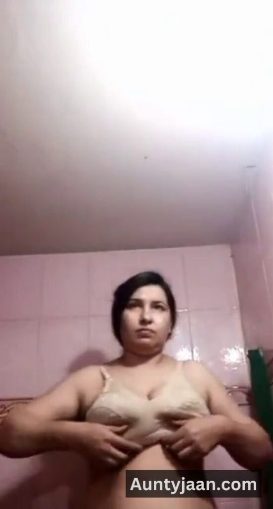 pakistani desi aunty suit salwar removes